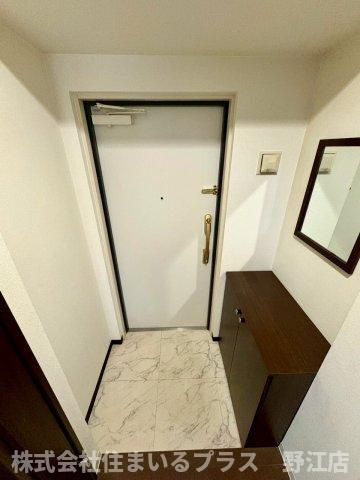 ハイフェンス京橋の玄関