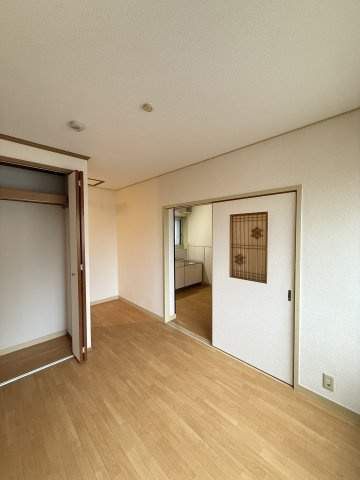ベルク園田の居間・リビング
