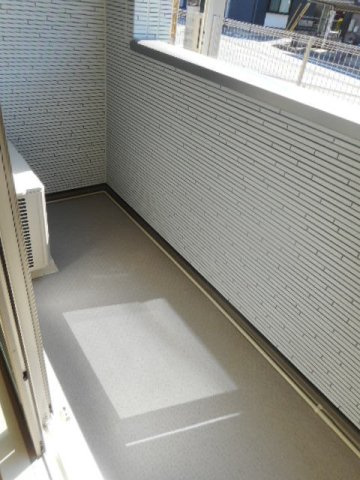 プラシード・ブリッサのバルコニー