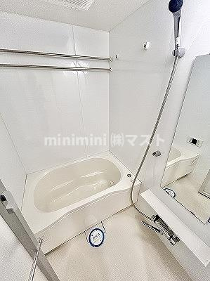 コンフォリア北堀江１丁目の浴室