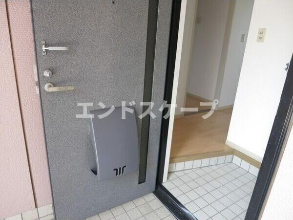 アンジェラスBの玄関|高崎、前橋のお部屋探しはエンドスケープまで！お客様の理想お聞かせ下さい♪