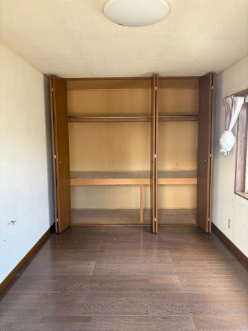 中古住宅　帯広市西16条北3丁目の洋室