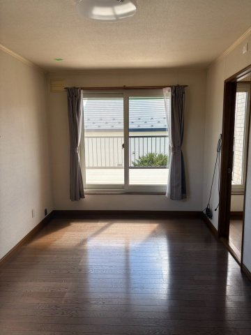 中古住宅　帯広市西16条北3丁目の洋室