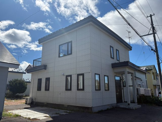 中古住宅　帯広市西16条北3丁目の外観