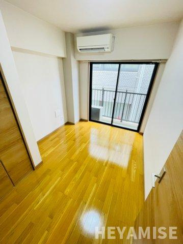 デ・クメール宝町の居間・リビング|※同間取りの別の階のお部屋の写真です※