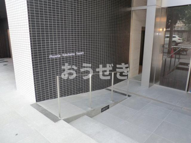 ZOOM横浜SQUARE　のエントランス