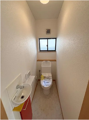 野田市光葉町　中古戸建　平成16年築　のトイレ