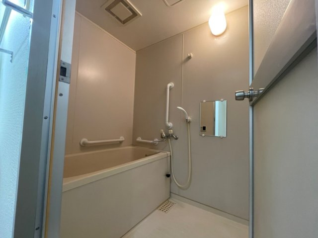 グランデージハヤミの浴室|イメージとして同マンション他部屋を表示しています