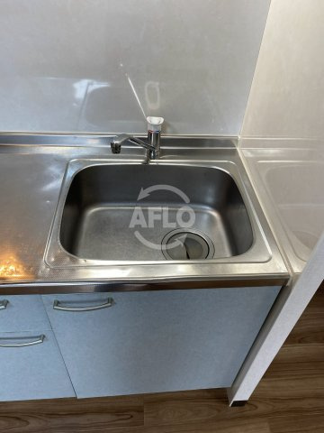 トモ南堀江のキッチン