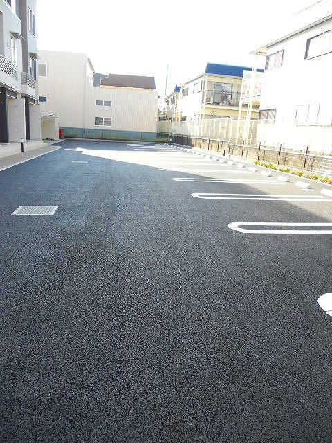 サンテラスⅡの駐車場