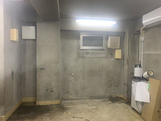 世田谷区南烏山４丁目の店舗事務所のエントランス