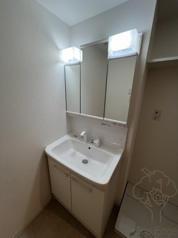 アヴェニール中崎の独立洗面台