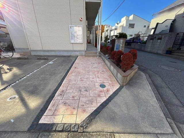 レオネクストＣＨＡＣＨＡの駐車場