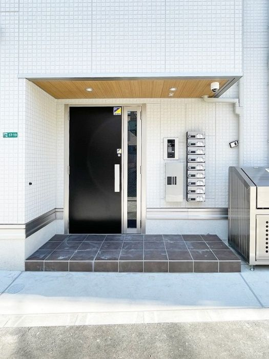 ルリアン江戸川の玄関