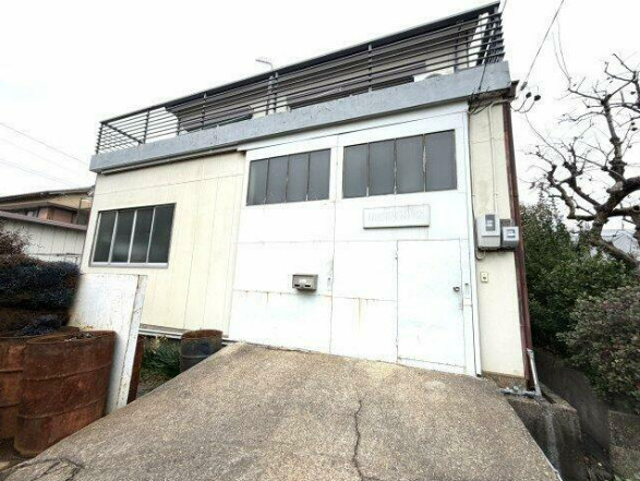 大高町川添工場事務所付の外観