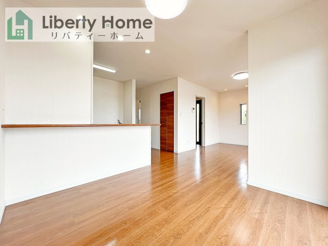 結城市山川新宿　中古戸建の居間・リビング