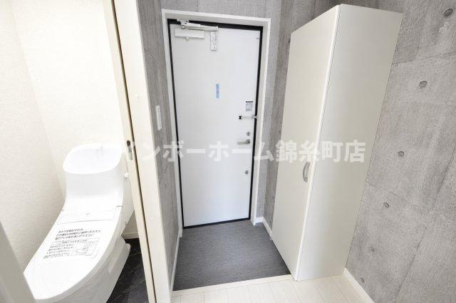アレン千住寿の玄関