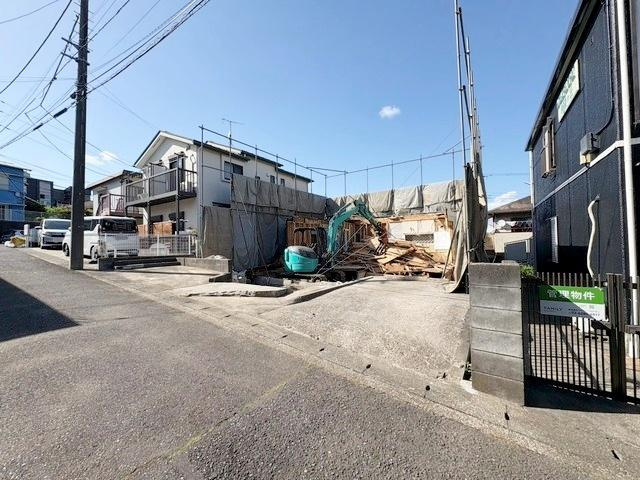 南希望が丘新築戸建　並列2台以上駐車可能の前面道路含む現地写真
