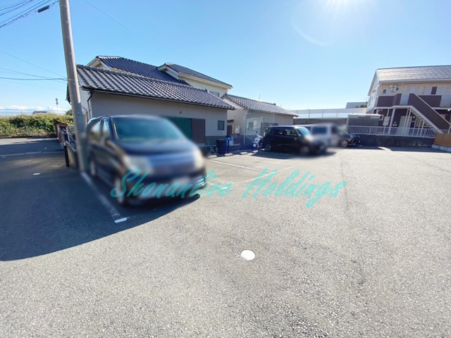 ローズコートのその他共用部分|駐車場あり♪