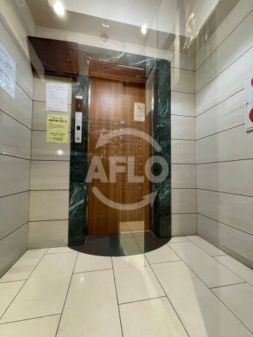 インザグレイス心斎橋の設備|インザグレイス心斎橋　エレベーター