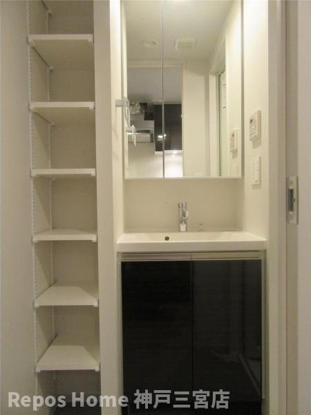 神戸元町Noahの洗面所