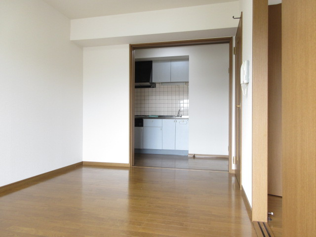 シャルム参番館の居間・リビング