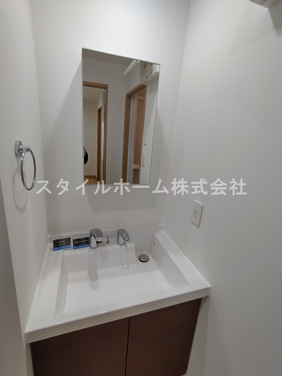 アヴェニュー新道の洗面所