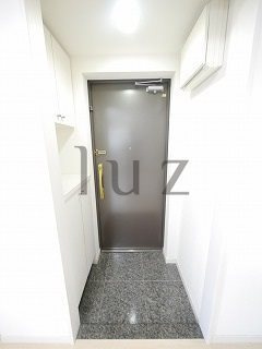 バロック神IIの玄関