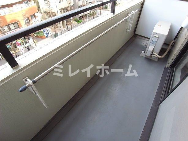 ストークプラザ武蔵小山のバルコニー