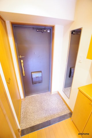 プレサンスセンターコア大阪　仲介手数料無料の玄関