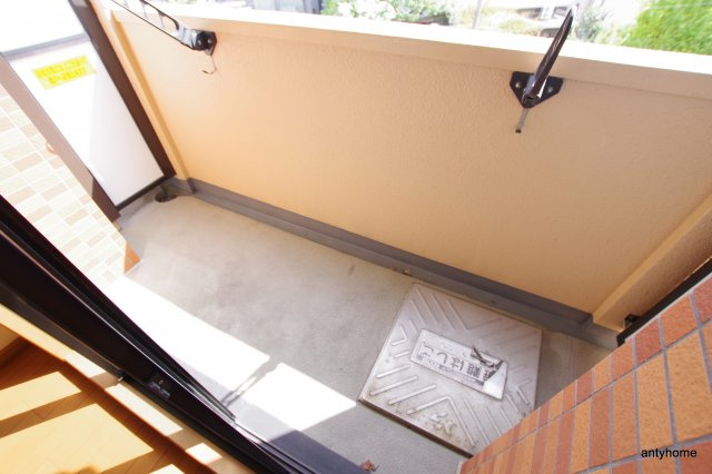 プレサンスセンターコア大阪　仲介手数料無料のバルコニー