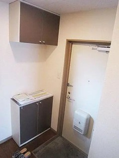 グレースマンション栄の玄関