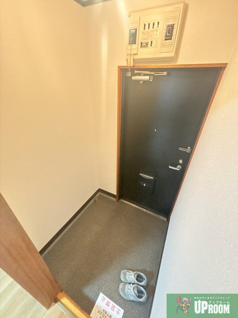 コーポ・サンの玄関