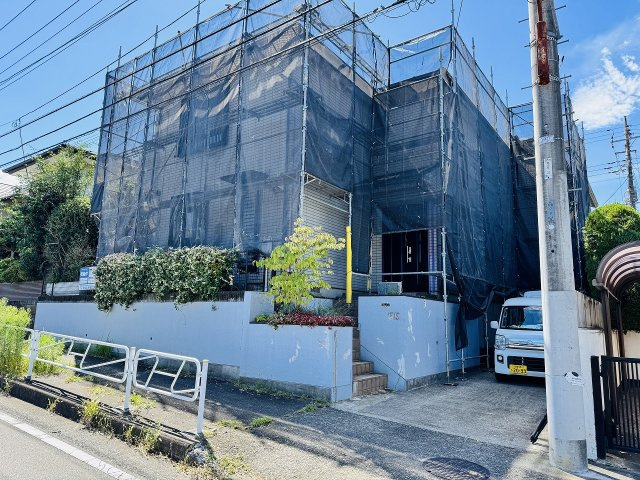 八王子市　片倉町　中古戸建ての外観|～片倉駅徒歩12分　内外装フルリノベ中　建物46坪超とゆとりのある4SLDK住宅～