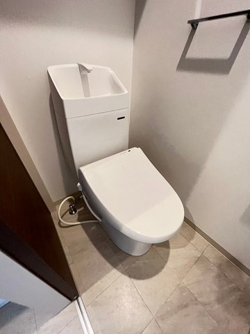 大阪市西淀川区花川１丁目のアパートのトイレ|コンパクトで使いやすいトイレです