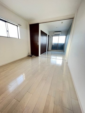 大阪市西淀川区花川１丁目のアパートの居間・リビング|ゆったり過ごせる居間です