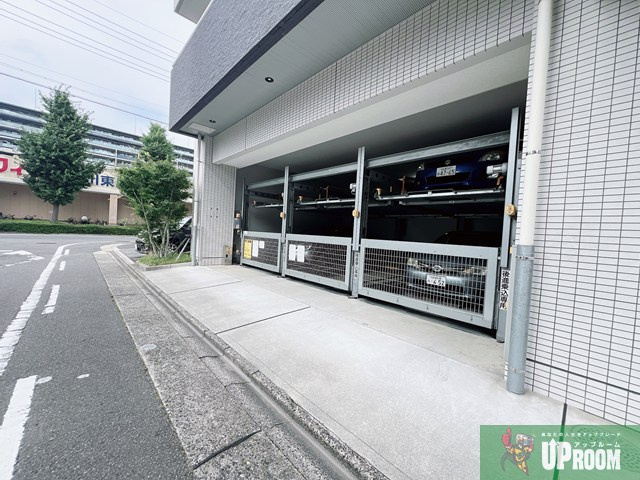 S-RESIDENCE志賀本通の駐車場