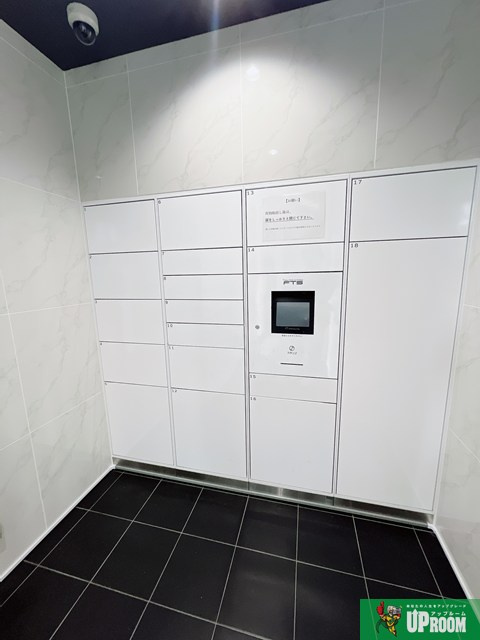 S-RESIDENCE志賀本通の玄関