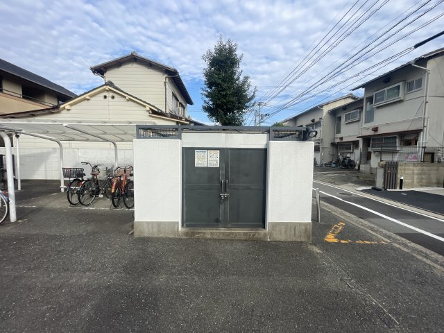 ローラン姪浜のその他|敷地内ぎゴミ捨て場