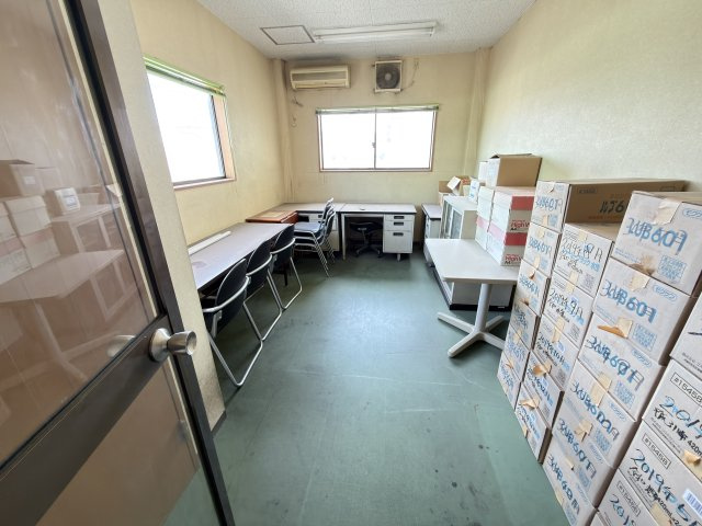 大阪市此花区梅町2丁目貸倉庫440万円の内装