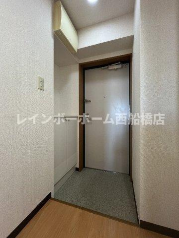 フレア堀江の玄関