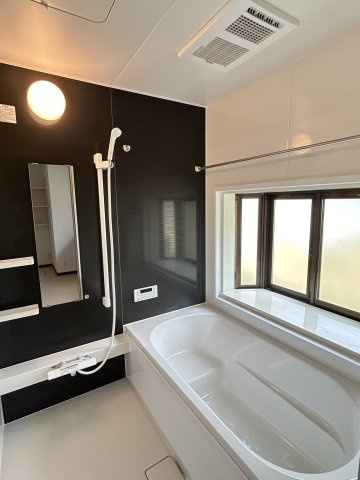殿城　中古住宅の浴室