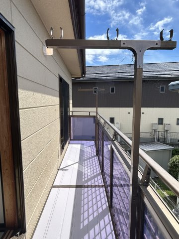 殿城　中古住宅のバルコニー