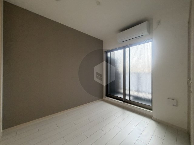D porta Damreyの子供部屋