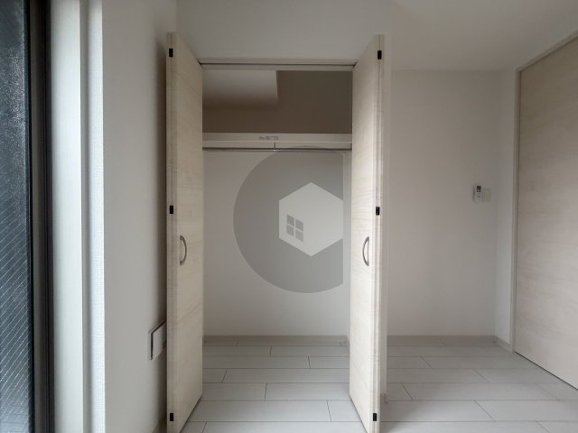 D porta Damreyの収納