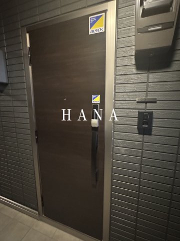 グラナーデ西瑞江の玄関
