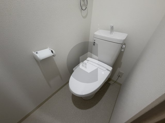 D porta Damreyのトイレ