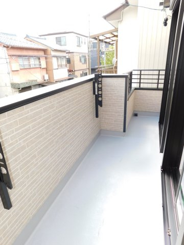 名古屋市南区天白町３丁目の新築一戸建のバルコニー|◇バルコニー◇　　洋室２部屋に面した便利なワイドバルコニー♪