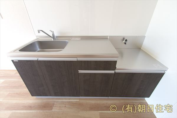 呉市広吉松１丁目のアパートのキッチン