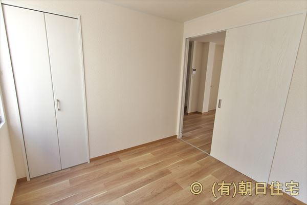 呉市広吉松１丁目のアパートの子供部屋